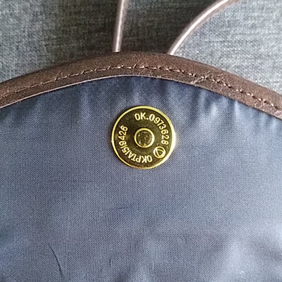 Tommy Hilfiger Purse - Picture 6 of 8